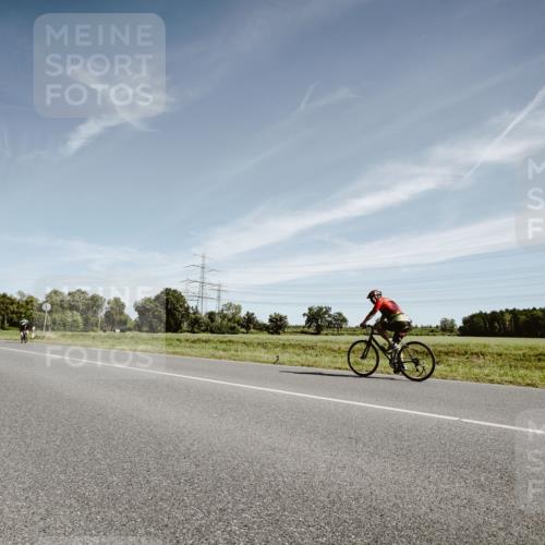 07.09.2025 - 19. Norderstedt Triathlon Michael Burmester http://msf.ph/oto/8853914 07.09.2025 11:55:24 Radfahren 245 meine-sportfotos.de