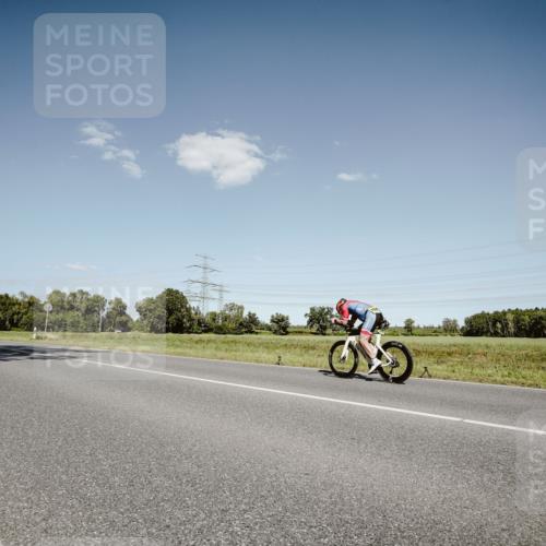 07.09.2025 - 19. Norderstedt Triathlon Michael Burmester http://msf.ph/oto/8853916 07.09.2025 14:53:32 Radfahren  meine-sportfotos.de
