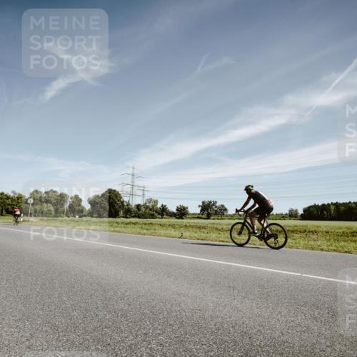 07.09.2025 - 19. Norderstedt Triathlon Michael Burmester http://msf.ph/oto/8853918 07.09.2025 11:55:27 Radfahren 245 meine-sportfotos.de