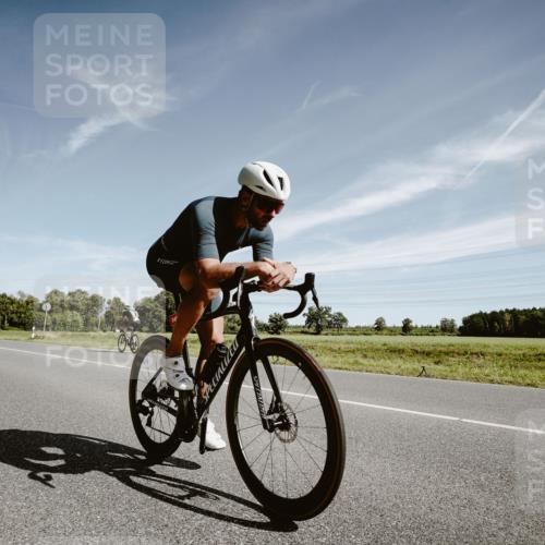 07.09.2025 - 19. Norderstedt Triathlon Michael Burmester http://msf.ph/oto/8853921 07.09.2025 11:55:28 Radfahren 245 meine-sportfotos.de