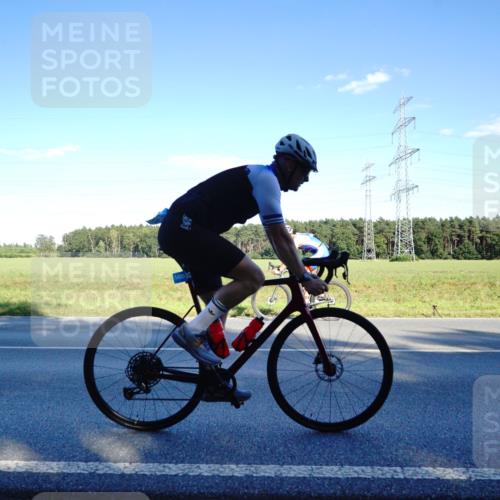 07.09.2025 - 19. Norderstedt Triathlon Michael Burmester http://msf.ph/oto/8853942 07.09.2025 16:07:03 Radfahren 552, 950, 1400, 1574, 1602 meine-sportfotos.de