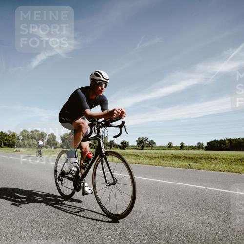 07.09.2025 - 19. Norderstedt Triathlon Michael Burmester http://msf.ph/oto/8853945 07.09.2025 11:55:36 Radfahren 226 meine-sportfotos.de