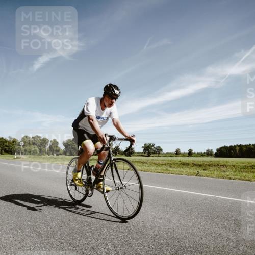 07.09.2025 - 19. Norderstedt Triathlon Michael Burmester http://msf.ph/oto/8853955 07.09.2025 11:55:40 Radfahren 1282 meine-sportfotos.de