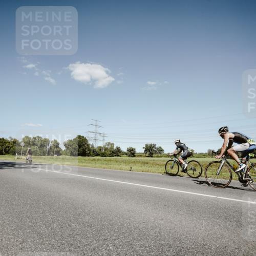 07.09.2025 - 19. Norderstedt Triathlon Michael Burmester http://msf.ph/oto/8853960 07.09.2025 14:54:05 Radfahren 449 meine-sportfotos.de
