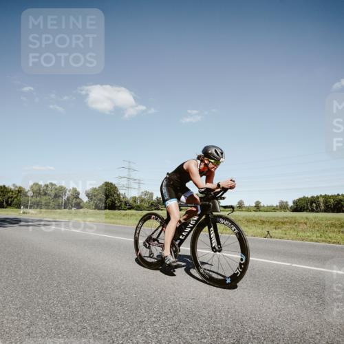 07.09.2025 - 19. Norderstedt Triathlon Michael Burmester http://msf.ph/oto/8853994 07.09.2025 14:54:28 Radfahren 411, 452 meine-sportfotos.de