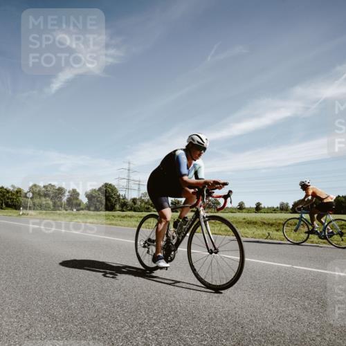07.09.2025 - 19. Norderstedt Triathlon Michael Burmester http://msf.ph/oto/8853995 07.09.2025 11:56:18 Radfahren 802, 824, 1332, 1367 meine-sportfotos.de