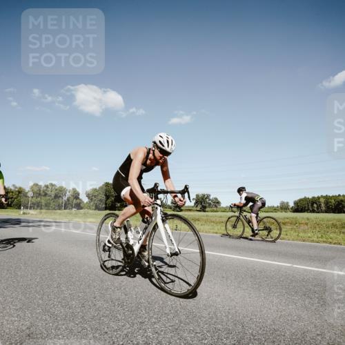 07.09.2025 - 19. Norderstedt Triathlon Michael Burmester http://msf.ph/oto/8854023 07.09.2025 14:54:58 Radfahren 454, 463, 464 meine-sportfotos.de