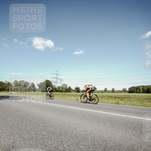 07.09.2025 - 19. Norderstedt Triathlon Michael Burmester http://msf.ph/oto/8854028 07.09.2025 14:54:59 Radfahren 454, 463, 464 meine-sportfotos.de