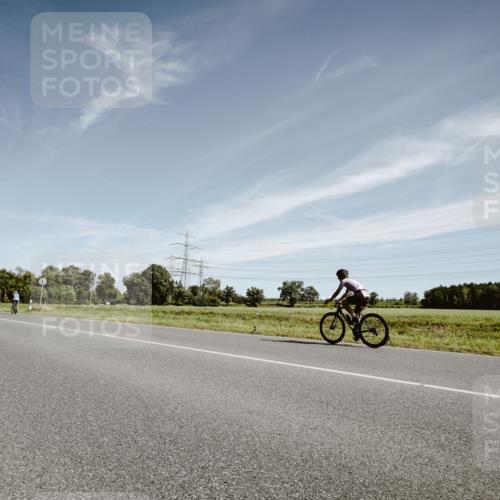 07.09.2025 - 19. Norderstedt Triathlon Michael Burmester http://msf.ph/oto/8854042 07.09.2025 11:56:51 Radfahren 140 meine-sportfotos.de