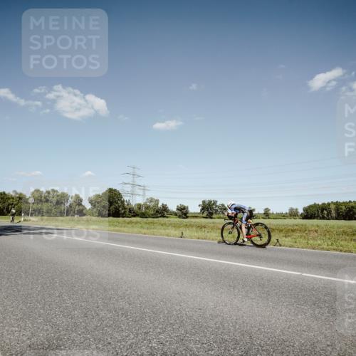 07.09.2025 - 19. Norderstedt Triathlon Michael Burmester http://msf.ph/oto/8854065 07.09.2025 14:55:50 Radfahren 1508 meine-sportfotos.de