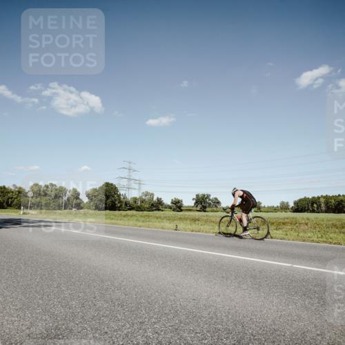 07.09.2025 - 19. Norderstedt Triathlon Michael Burmester http://msf.ph/oto/8854068 07.09.2025 14:55:55 Radfahren  meine-sportfotos.de