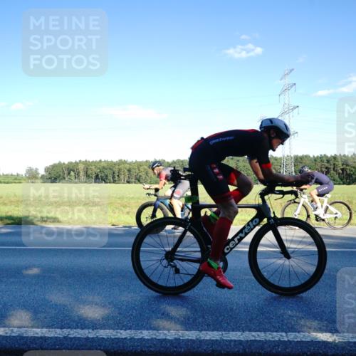 07.09.2025 - 19. Norderstedt Triathlon Michael Burmester http://msf.ph/oto/8854080 07.09.2025 16:08:19 Radfahren 461, 526, 1415, 1443, 1593 meine-sportfotos.de