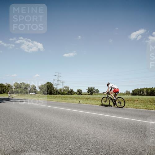 07.09.2025 - 19. Norderstedt Triathlon Michael Burmester http://msf.ph/oto/8854086 07.09.2025 14:56:10 Radfahren 400, 1005 meine-sportfotos.de