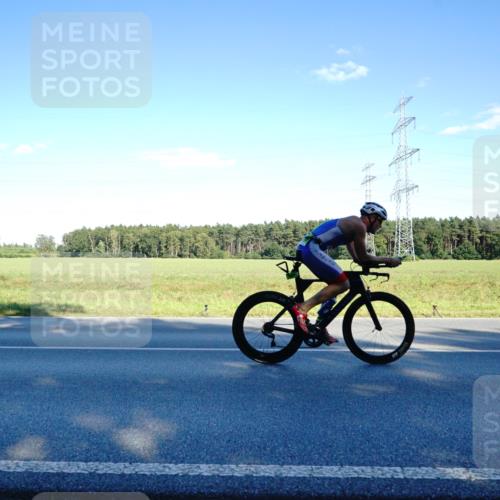 07.09.2025 - 19. Norderstedt Triathlon Michael Burmester http://msf.ph/oto/8854087 07.09.2025 16:08:21 Radfahren 526, 1443, 1579, 1593 meine-sportfotos.de