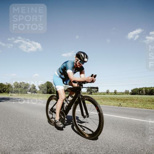 07.09.2025 - 19. Norderstedt Triathlon Michael Burmester http://msf.ph/oto/8854093 07.09.2025 14:56:18 Radfahren 442 meine-sportfotos.de