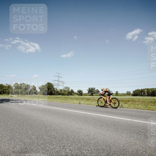 07.09.2025 - 19. Norderstedt Triathlon Michael Burmester http://msf.ph/oto/8854100 07.09.2025 14:56:28 Radfahren  meine-sportfotos.de
