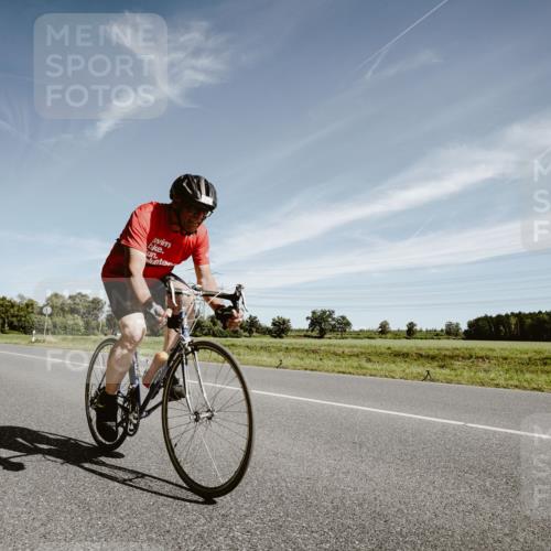 07.09.2025 - 19. Norderstedt Triathlon Michael Burmester http://msf.ph/oto/8854106 07.09.2025 11:57:24 Radfahren 792, 830, 1217 meine-sportfotos.de