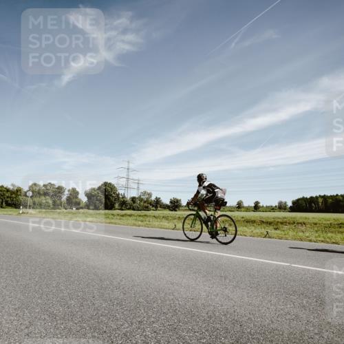 07.09.2025 - 19. Norderstedt Triathlon Michael Burmester http://msf.ph/oto/8854114 07.09.2025 11:57:31 Radfahren  meine-sportfotos.de