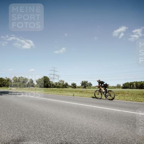 07.09.2025 - 19. Norderstedt Triathlon Michael Burmester http://msf.ph/oto/8854122 07.09.2025 14:56:44 Radfahren  meine-sportfotos.de