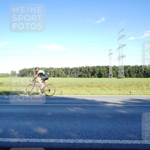 07.09.2025 - 19. Norderstedt Triathlon Michael Burmester http://msf.ph/oto/8854123 07.09.2025 16:08:59 Radfahren 421, 529, 1057, 1538 meine-sportfotos.de