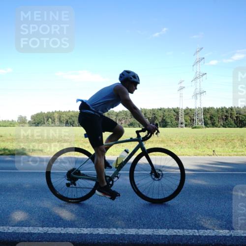 07.09.2025 - 19. Norderstedt Triathlon Michael Burmester http://msf.ph/oto/8854141 07.09.2025 16:09:15 Radfahren 378, 1420, 1546 meine-sportfotos.de
