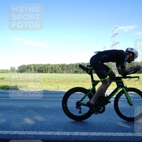 07.09.2025 - 19. Norderstedt Triathlon Michael Burmester http://msf.ph/oto/8854232 07.09.2025 16:11:29 Radfahren 933, 1604, 1606 meine-sportfotos.de