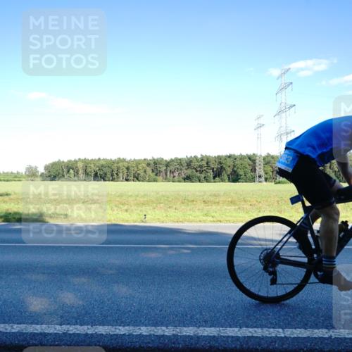07.09.2025 - 19. Norderstedt Triathlon Michael Burmester http://msf.ph/oto/8854253 07.09.2025 16:11:59 Radfahren 383, 405, 1544 meine-sportfotos.de