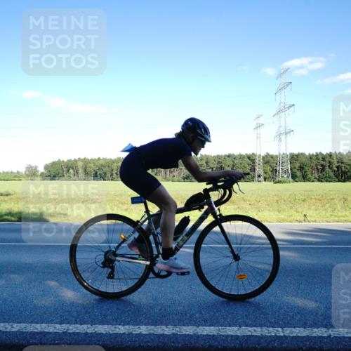 07.09.2025 - 19. Norderstedt Triathlon Michael Burmester http://msf.ph/oto/8854268 07.09.2025 16:12:15 Radfahren 875, 912, 1045, 1105, 1558 meine-sportfotos.de
