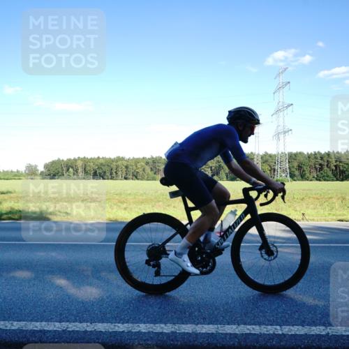 07.09.2025 - 19. Norderstedt Triathlon Michael Burmester http://msf.ph/oto/8854294 07.09.2025 16:13:12 Radfahren 947, 1082 meine-sportfotos.de