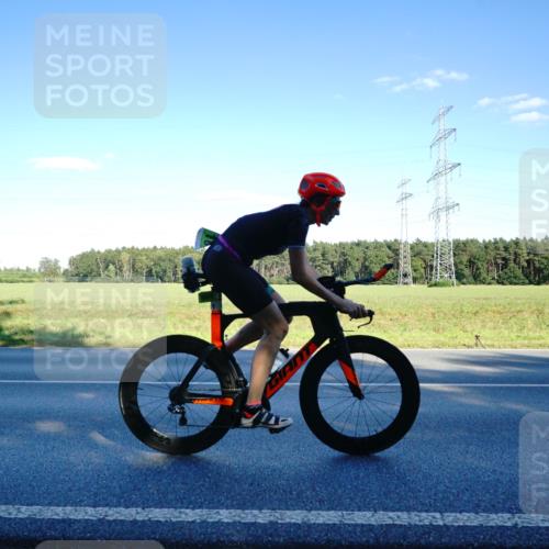 07.09.2025 - 19. Norderstedt Triathlon Michael Burmester http://msf.ph/oto/8854337 07.09.2025 16:14:42 Radfahren 1049, 1052, 1613 meine-sportfotos.de