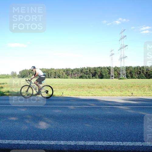 07.09.2025 - 19. Norderstedt Triathlon Michael Burmester http://msf.ph/oto/8854342 07.09.2025 16:14:54 Radfahren 893, 942, 1097 meine-sportfotos.de