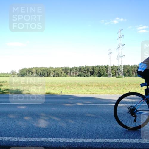 07.09.2025 - 19. Norderstedt Triathlon Michael Burmester http://msf.ph/oto/8854344 07.09.2025 16:14:55 Radfahren 893, 942 meine-sportfotos.de