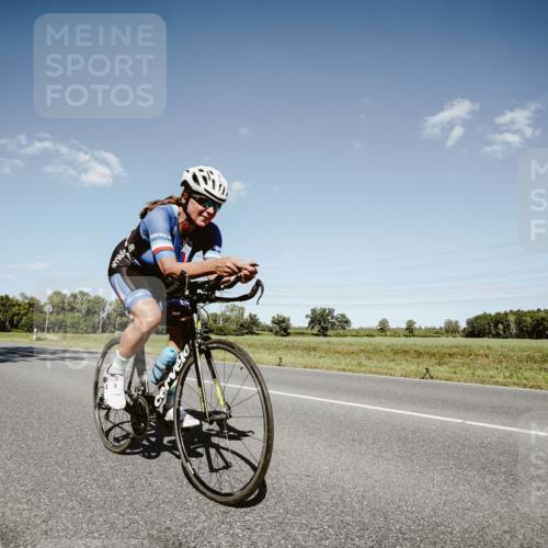 07.09.2025 - 19. Norderstedt Triathlon Michael Burmester http://msf.ph/oto/8854391 07.09.2025 14:56:52 Radfahren 473, 1447, 1474 meine-sportfotos.de