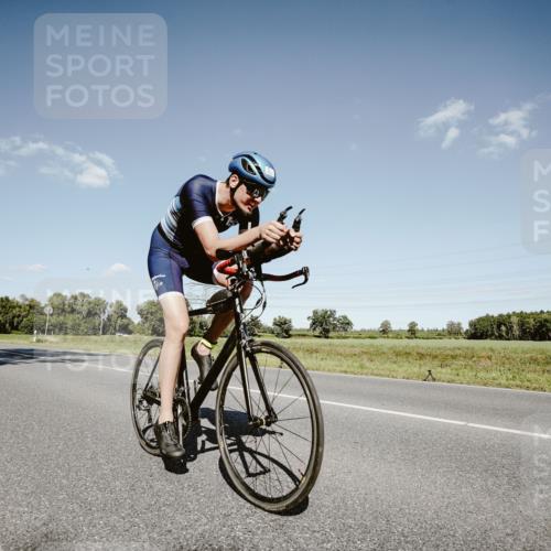 07.09.2025 - 19. Norderstedt Triathlon Michael Burmester http://msf.ph/oto/8854398 07.09.2025 14:57:01 Radfahren 1408, 1511 meine-sportfotos.de