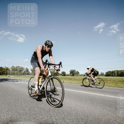 07.09.2025 - 19. Norderstedt Triathlon Michael Burmester http://msf.ph/oto/8854401 07.09.2025 14:57:04 Radfahren 1408 meine-sportfotos.de