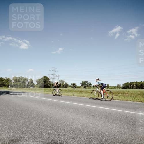 07.09.2025 - 19. Norderstedt Triathlon Michael Burmester http://msf.ph/oto/8854405 07.09.2025 14:57:04 Radfahren 1408 meine-sportfotos.de