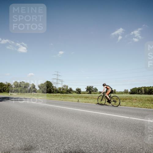 07.09.2025 - 19. Norderstedt Triathlon Michael Burmester http://msf.ph/oto/8854436 07.09.2025 14:57:25 Radfahren 387 meine-sportfotos.de