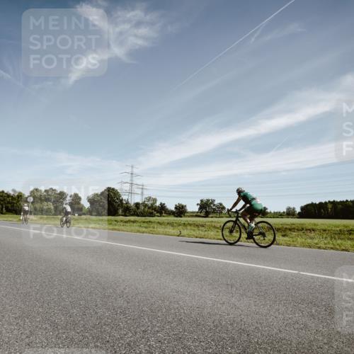 07.09.2025 - 19. Norderstedt Triathlon Michael Burmester http://msf.ph/oto/8854438 07.09.2025 11:58:03 Radfahren 1224 meine-sportfotos.de