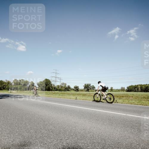 07.09.2025 - 19. Norderstedt Triathlon Michael Burmester http://msf.ph/oto/8854443 07.09.2025 14:57:26 Radfahren 387 meine-sportfotos.de