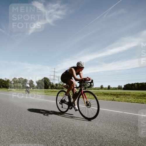 07.09.2025 - 19. Norderstedt Triathlon Michael Burmester http://msf.ph/oto/8854445 07.09.2025 11:58:06 Radfahren 1224 meine-sportfotos.de