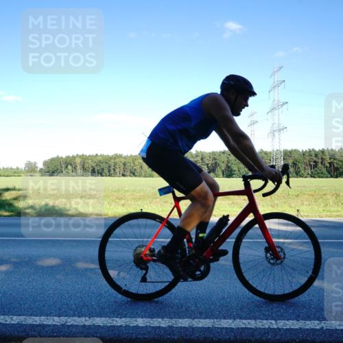 07.09.2025 - 19. Norderstedt Triathlon Michael Burmester http://msf.ph/oto/8854451 07.09.2025 16:17:14 Radfahren 924, 1053, 1460, 1569 meine-sportfotos.de