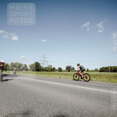 07.09.2025 - 19. Norderstedt Triathlon Michael Burmester http://msf.ph/oto/8854460 07.09.2025 14:57:46 Radfahren 477, 887 meine-sportfotos.de
