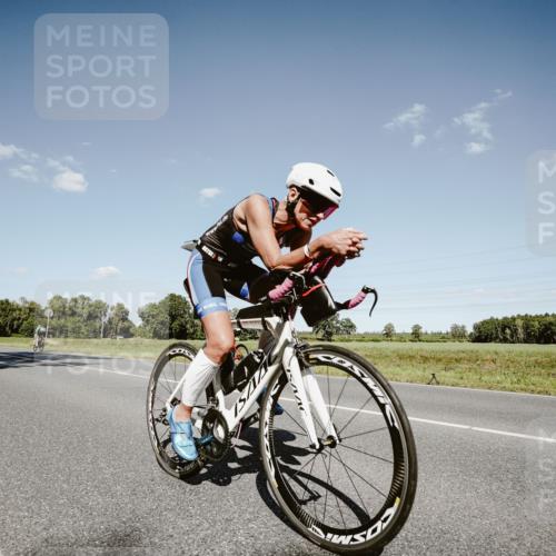 07.09.2025 - 19. Norderstedt Triathlon Michael Burmester http://msf.ph/oto/8854464 07.09.2025 14:57:47 Radfahren 477, 887 meine-sportfotos.de