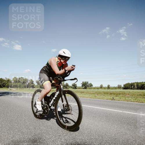 07.09.2025 - 19. Norderstedt Triathlon Michael Burmester http://msf.ph/oto/8854474 07.09.2025 14:57:52 Radfahren 887, 1504 meine-sportfotos.de