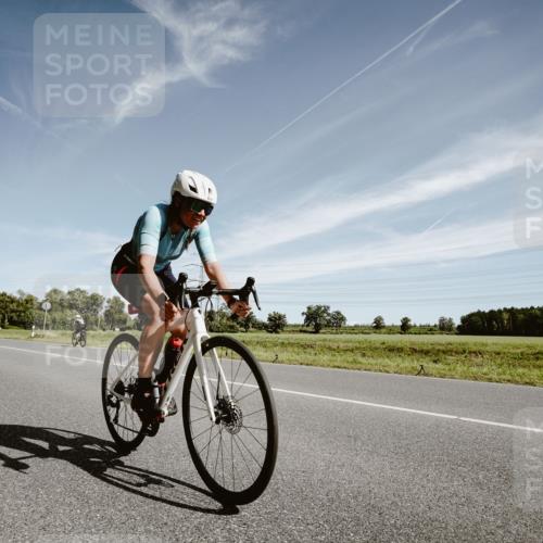 07.09.2025 - 19. Norderstedt Triathlon Michael Burmester http://msf.ph/oto/8854479 07.09.2025 11:58:37 Radfahren 699, 730 meine-sportfotos.de