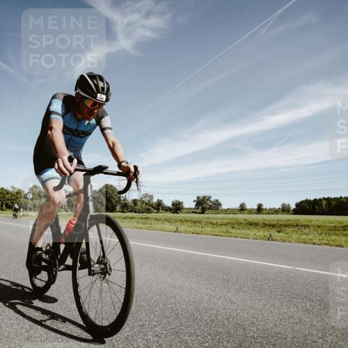 07.09.2025 - 19. Norderstedt Triathlon Michael Burmester http://msf.ph/oto/8854482 07.09.2025 11:58:38 Radfahren 699, 730 meine-sportfotos.de