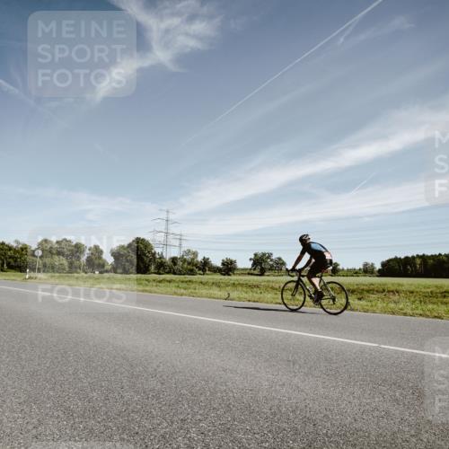 07.09.2025 - 19. Norderstedt Triathlon Michael Burmester http://msf.ph/oto/8854485 07.09.2025 11:58:40 Radfahren 699, 730, 856, 1320 meine-sportfotos.de