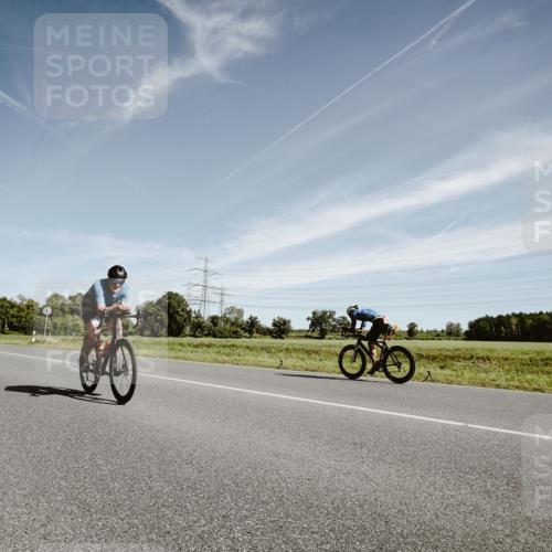 07.09.2025 - 19. Norderstedt Triathlon Michael Burmester http://msf.ph/oto/8854516 07.09.2025 11:58:58 Radfahren 303 meine-sportfotos.de