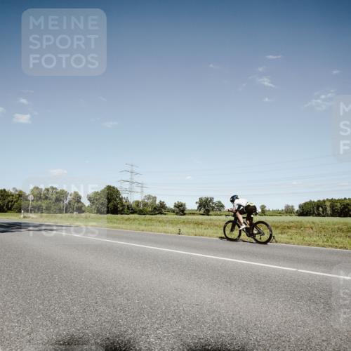 07.09.2025 - 19. Norderstedt Triathlon Michael Burmester http://msf.ph/oto/8854518 07.09.2025 14:58:53 Radfahren  meine-sportfotos.de