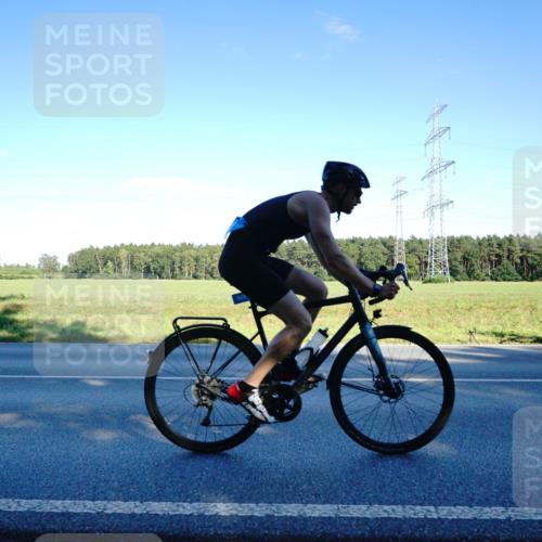 07.09.2025 - 19. Norderstedt Triathlon Michael Burmester http://msf.ph/oto/8854519 07.09.2025 16:18:09 Radfahren 889, 940, 1619, 1627 meine-sportfotos.de
